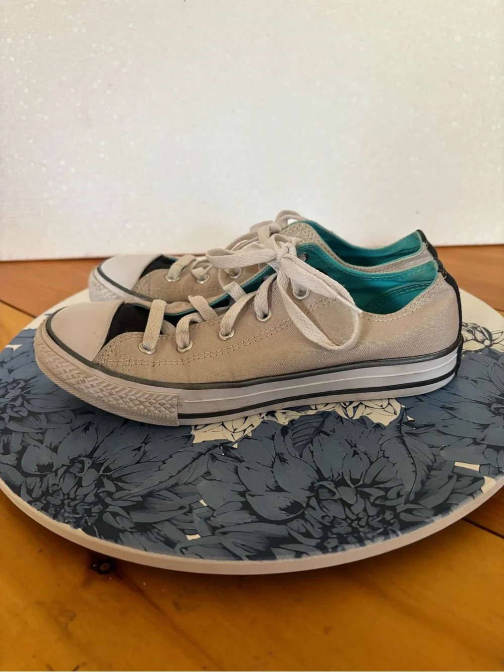 Converse All Star Glitter Low Tops Kids Size 3